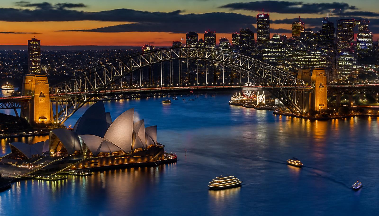 Sydney Harbour Bridge and Opera House at dusk